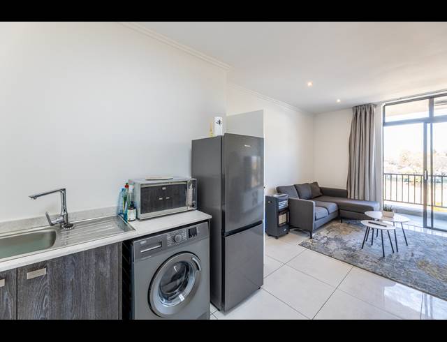 1 BEDROOM APARTMENT FOR SALE IN RIVONIA